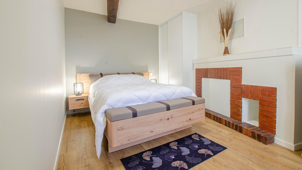 Photo of Bedroom in Neuville-sur-Vanne