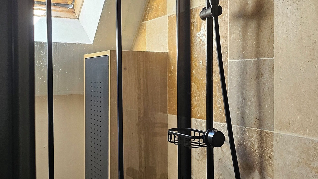 Photo of Bathroom in Vendeuvre-sur-Barse