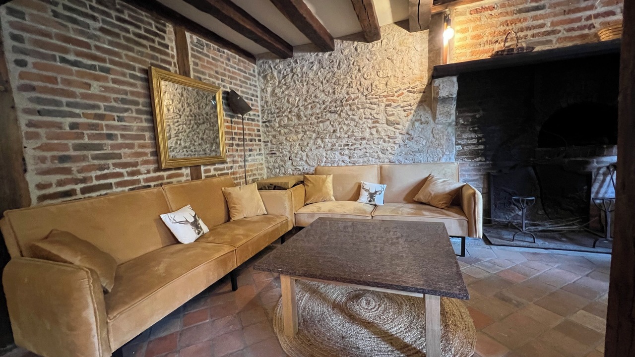 Photo of Livingroom in Courmemin