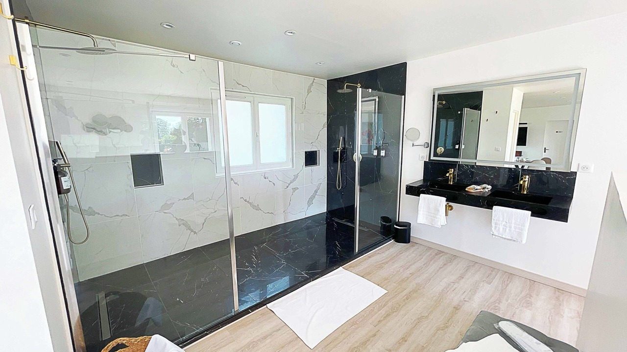 Photo of Bathroom in Verdelot