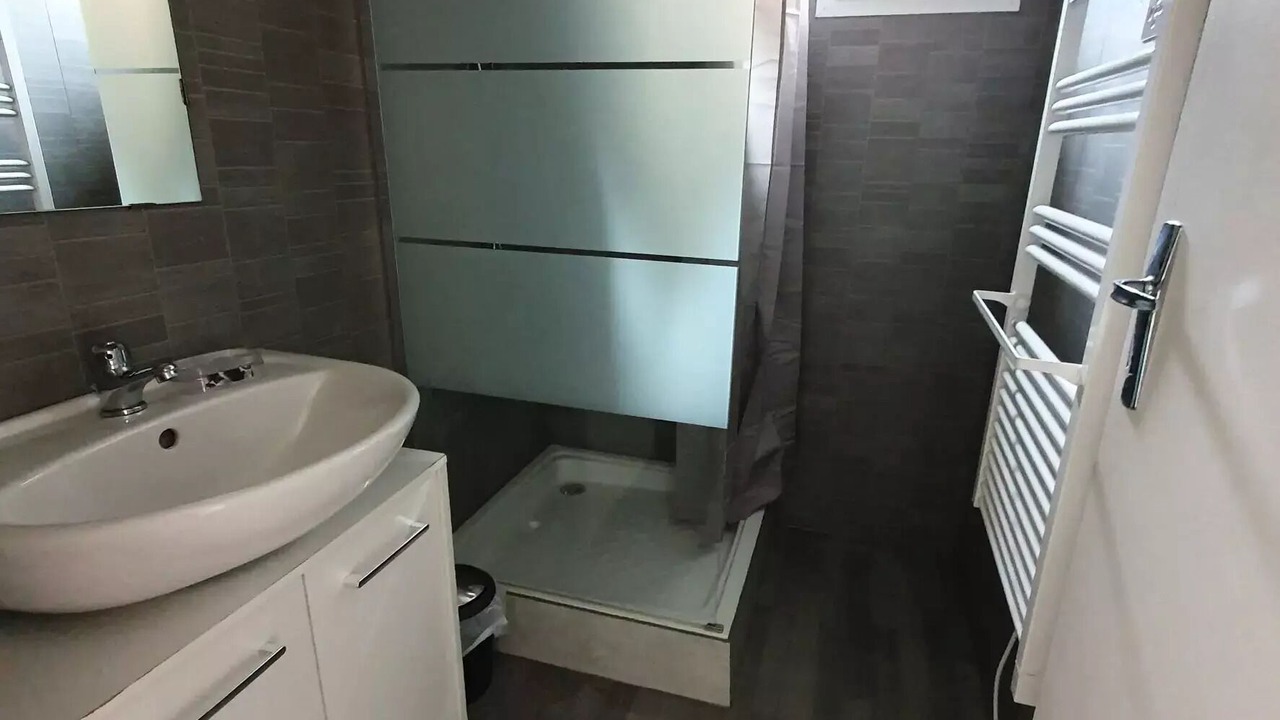 Photo of Bathroom in Le Change