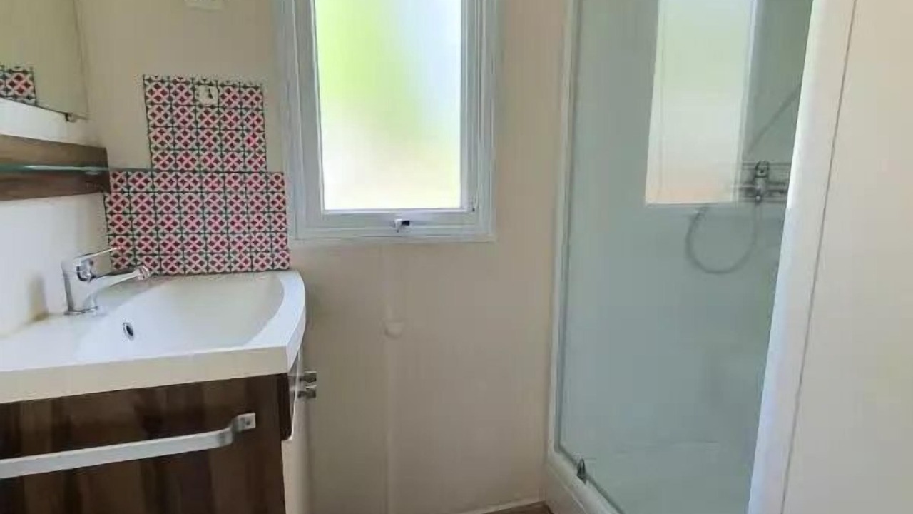 Photo of Bathroom in Le Change