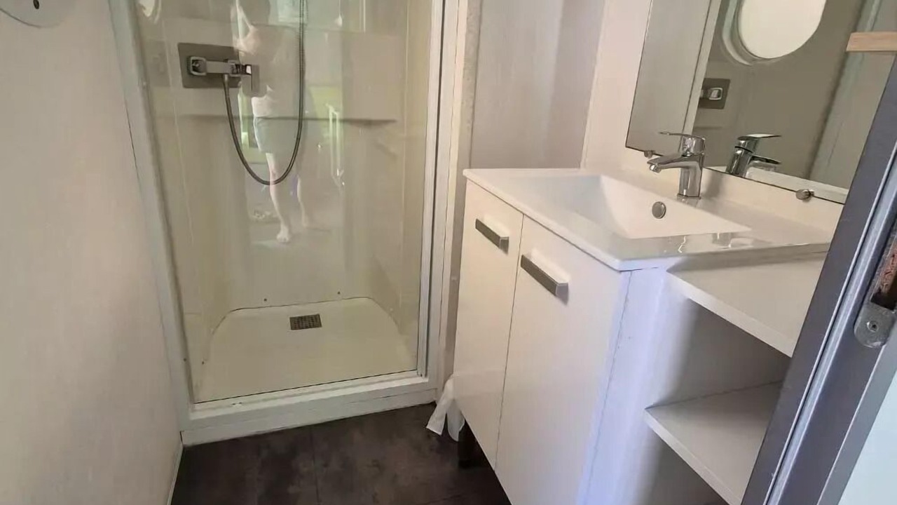 Photo of Bathroom in Le Change