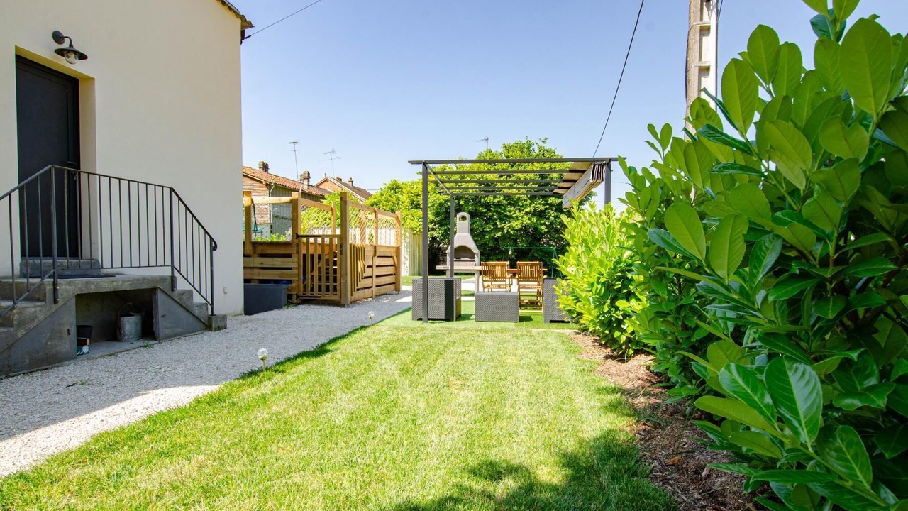 Photo of Patio Balcony in Brienne-le-Chateau