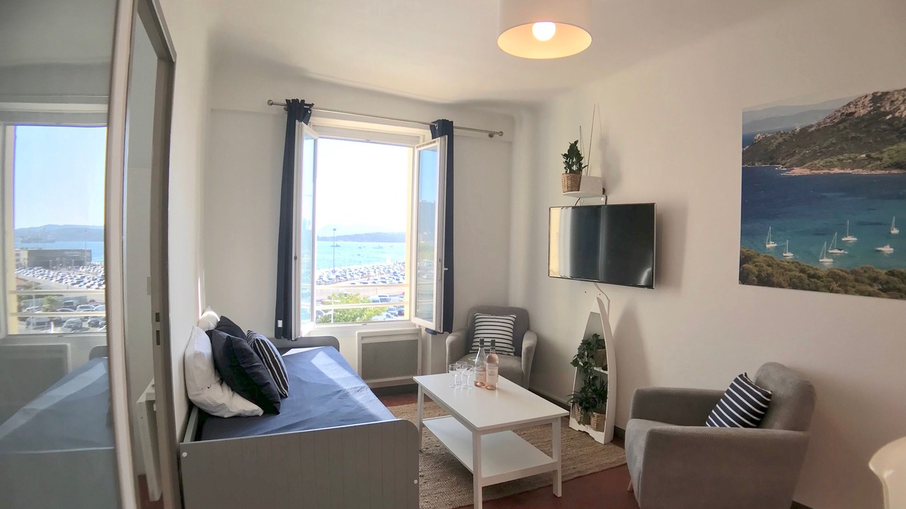 Photo of Bedroom in Le Mourillon