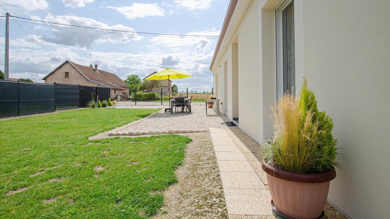 Photo of Outdoor in Savieres