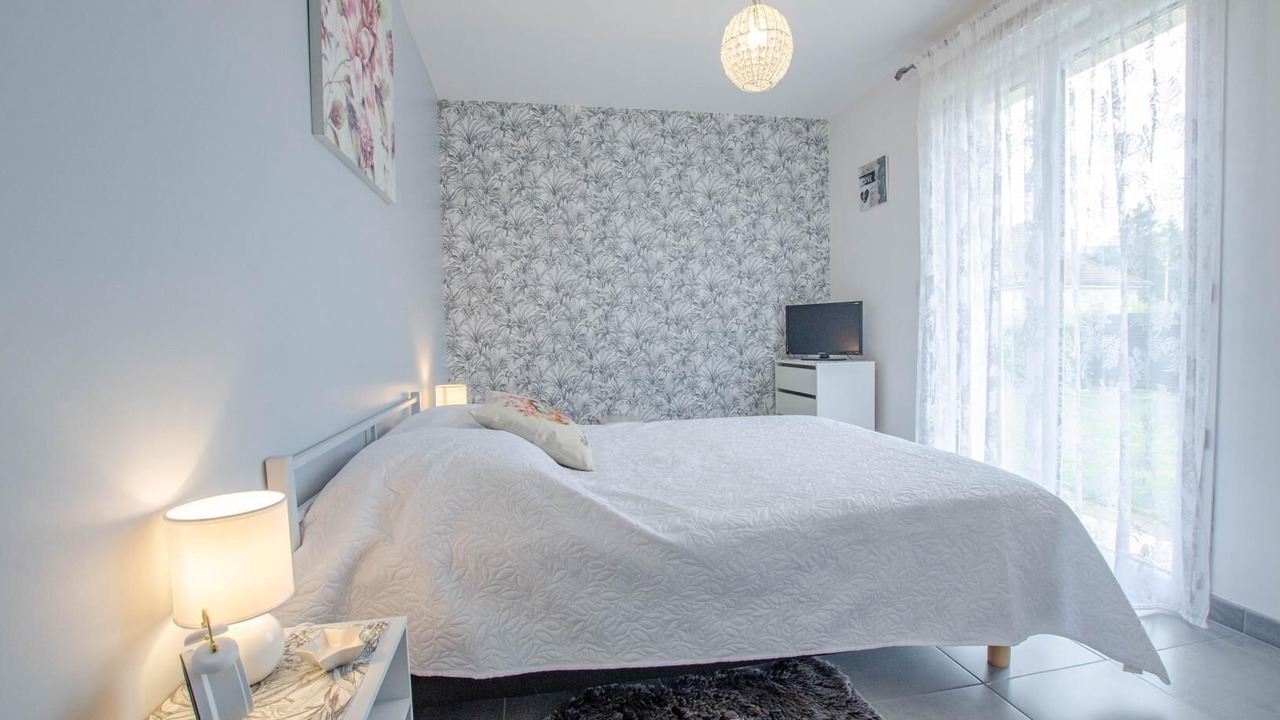 Photo of Bedroom in Savieres