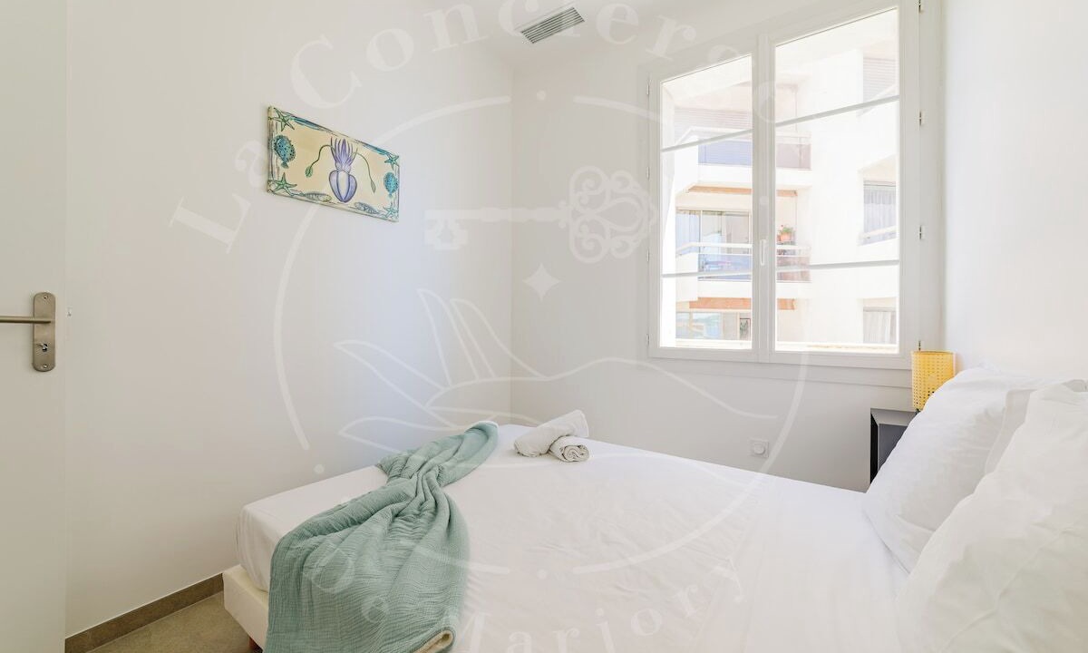 Photo of Bedroom in Le Mourillon