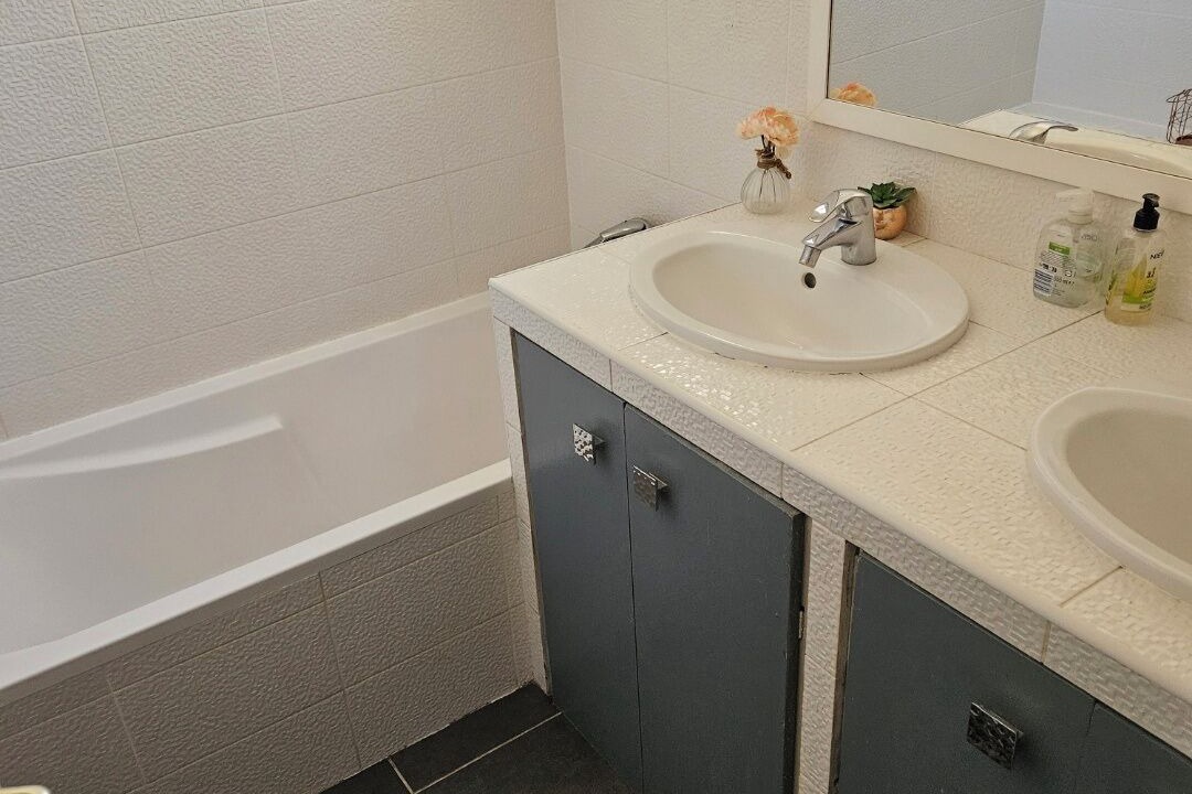 Photo of Bathroom in Gemenos