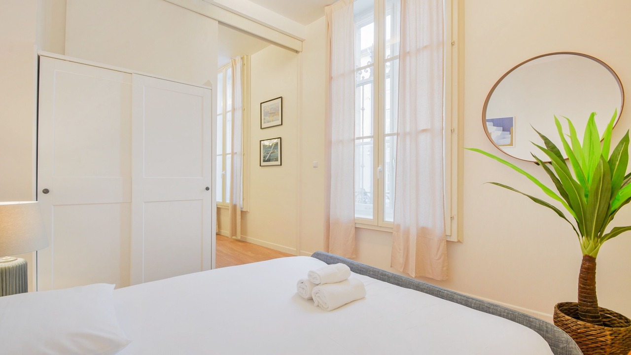Photo of Bedroom in Saint Nicolas - Charles III - Ville vieille - Trois Maisons - Leopold