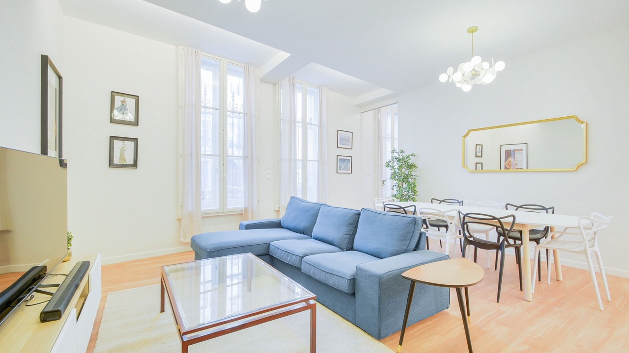 Photo of Livingroom in Saint Nicolas - Charles III - Ville vieille - Trois Maisons - Leopold