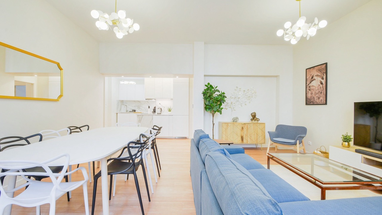 Photo of Livingroom in Saint Nicolas - Charles III - Ville vieille - Trois Maisons - Leopold