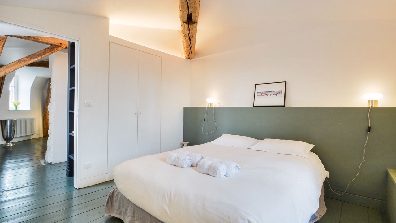 Photo of Bedroom in Saint Nicolas - Charles III - Ville vieille - Trois Maisons - Leopold