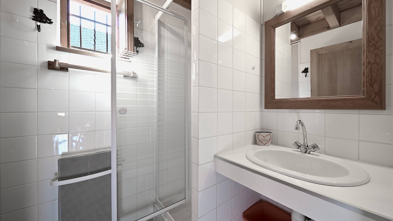 Photo of Bathroom in Aragnouet