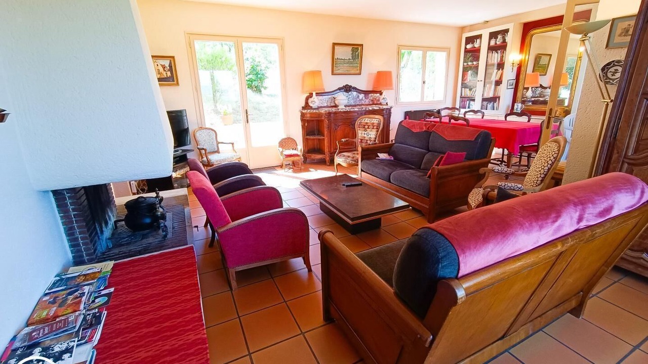 Photo of Livingroom in Douelle