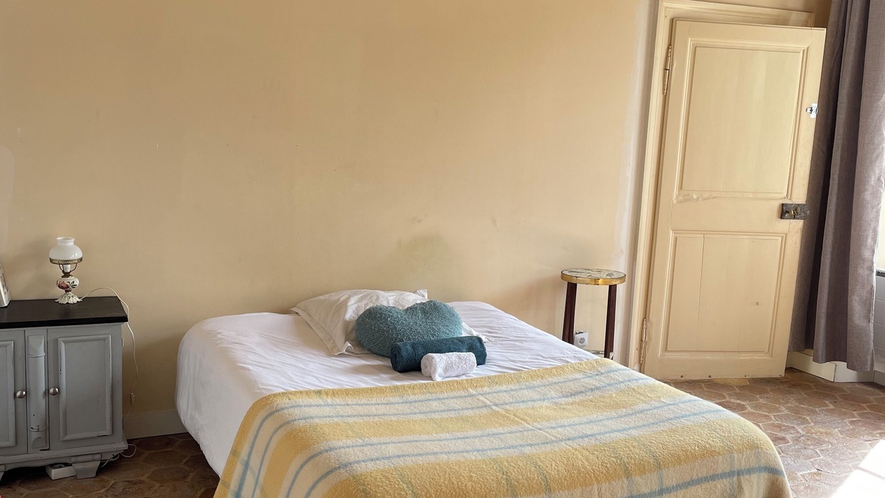Photo of Bedroom in Villeneuve-l'Archeveque