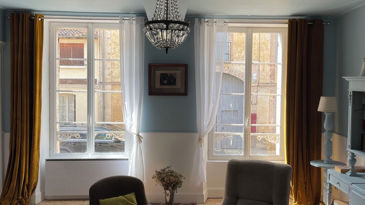 Photo of Livingroom in Villeneuve-l'Archeveque