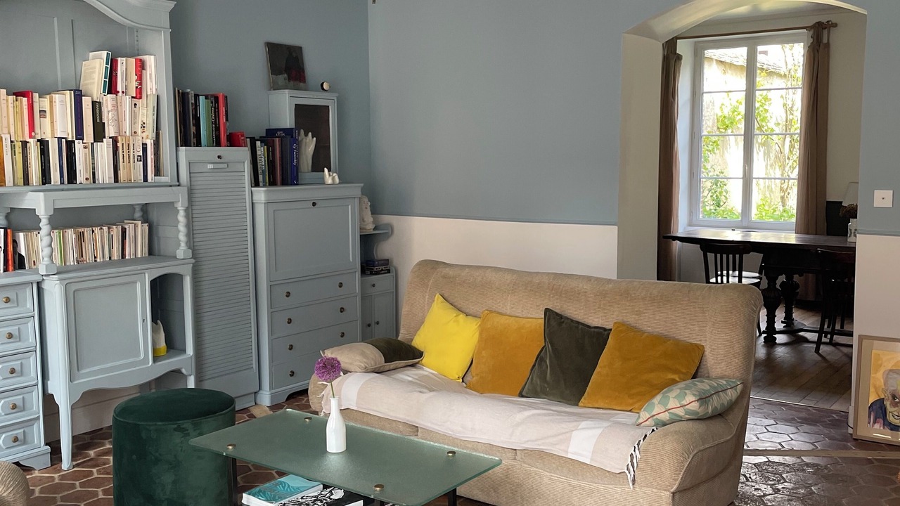 Photo of Livingroom in Villeneuve-l'Archeveque