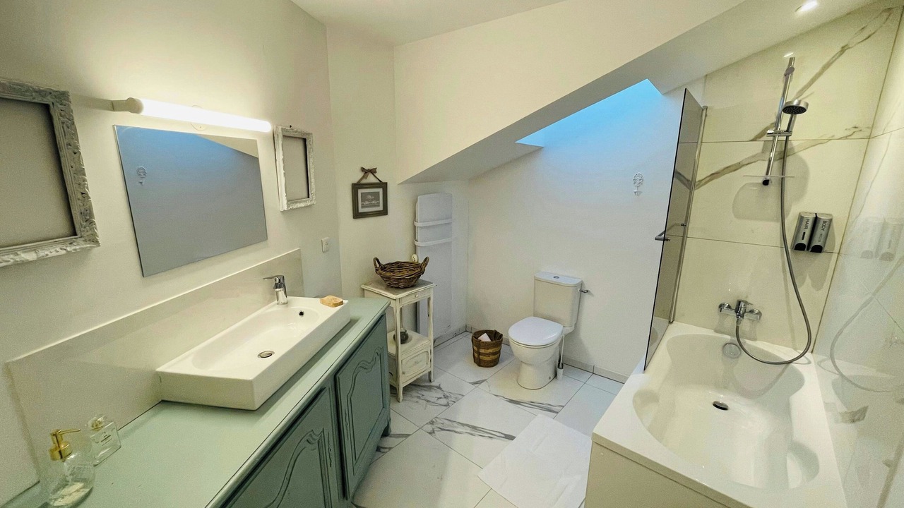 Photo of Bathroom in Reims