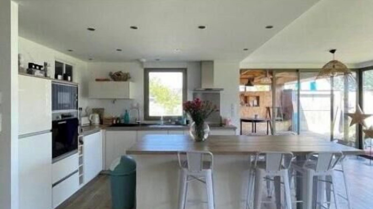 Photo of Kitchen in Saint-Jacut-de-la-Mer