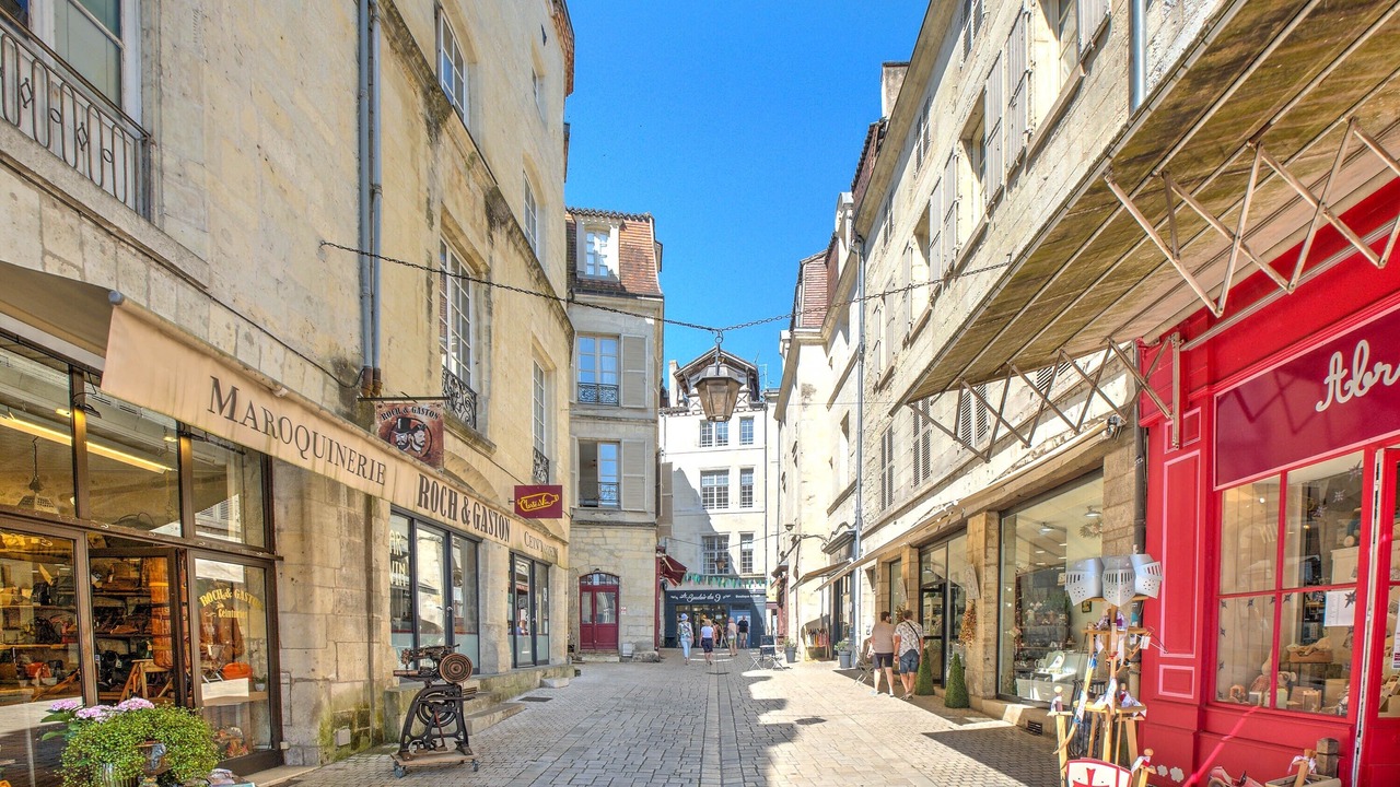 Photo of Others in Perigueux