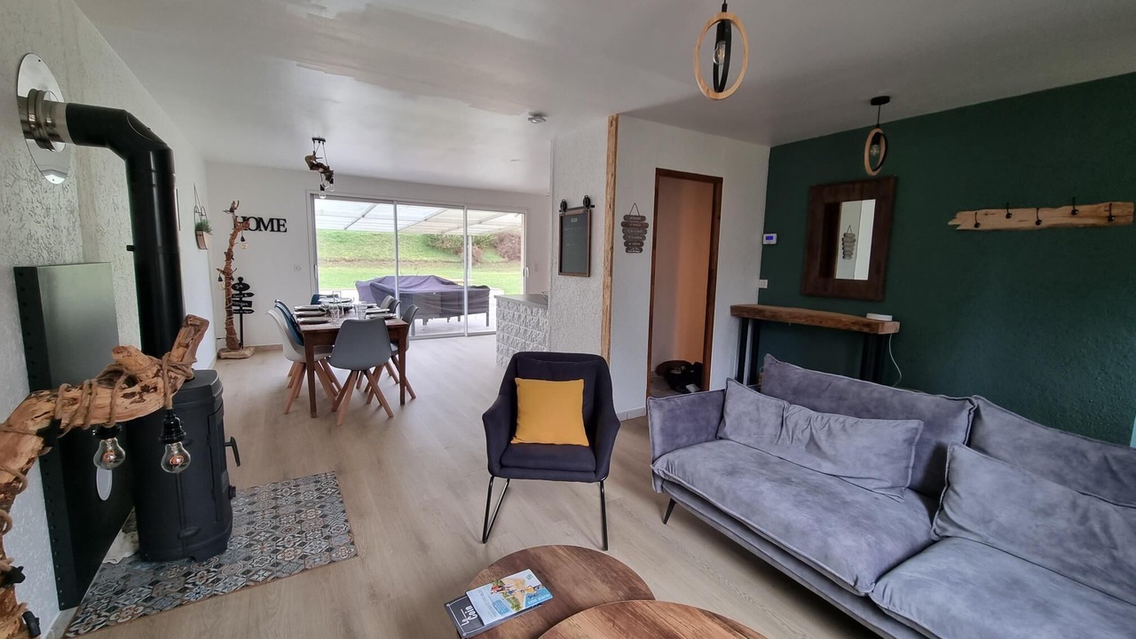 Photo of Livingroom in Bazegney