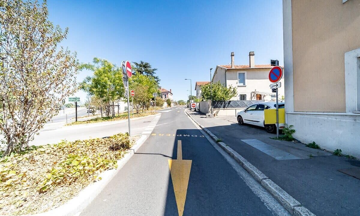 Photo of Outdoor in Cusset
