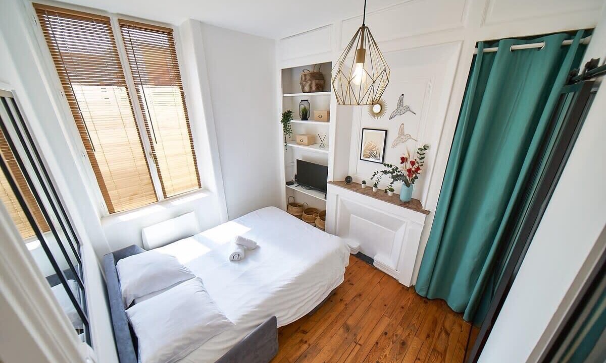 Photo of Bedroom in Vaise