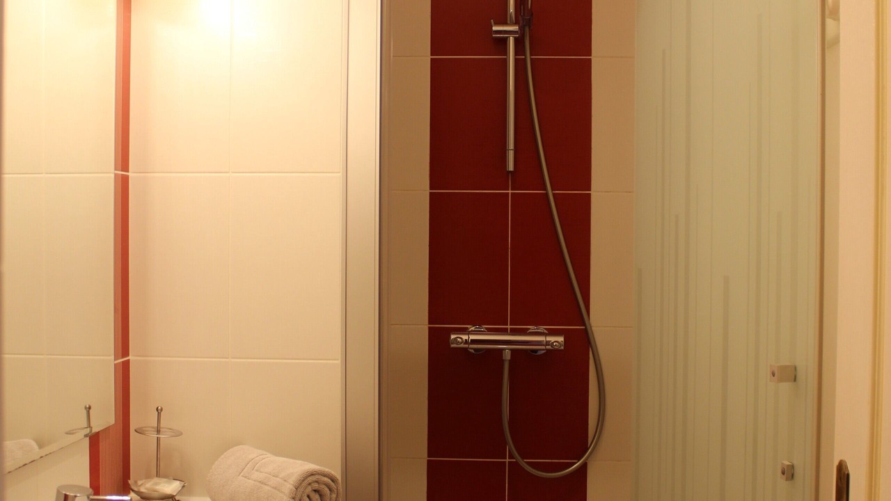 Photo of Bathroom in Plouegat-Moysan