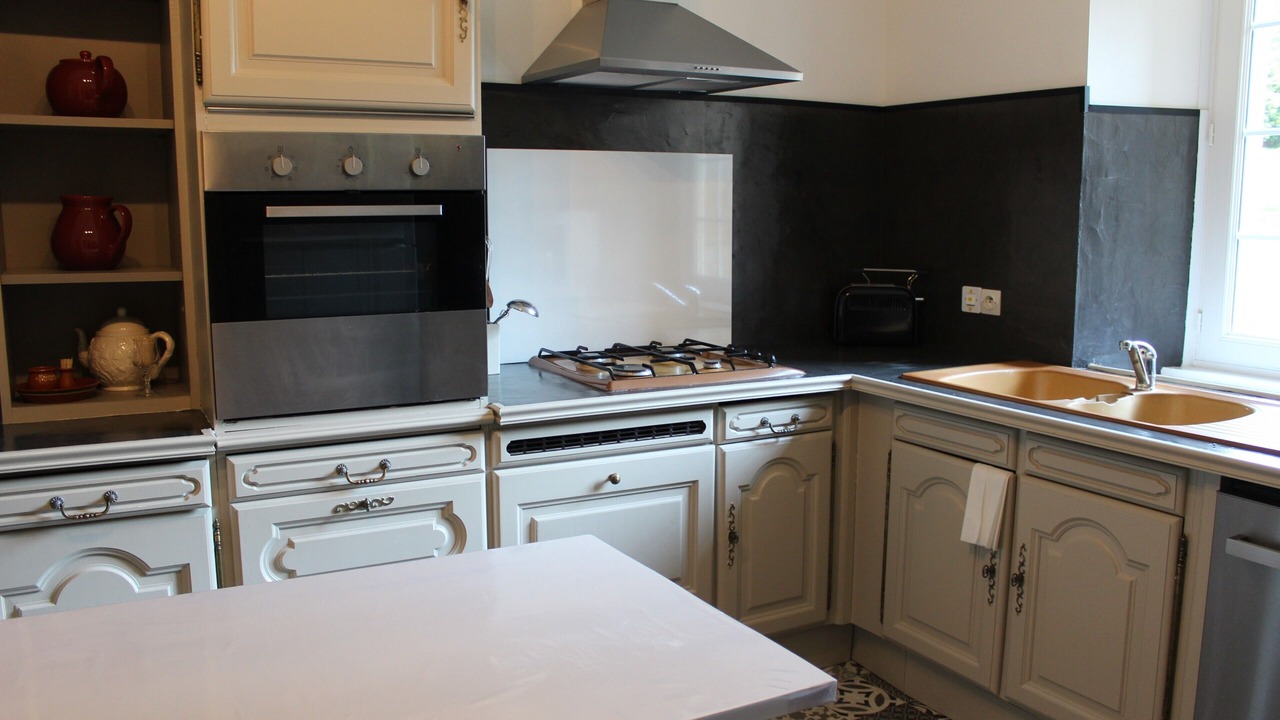 Photo of Kitchen in Plouegat-Moysan