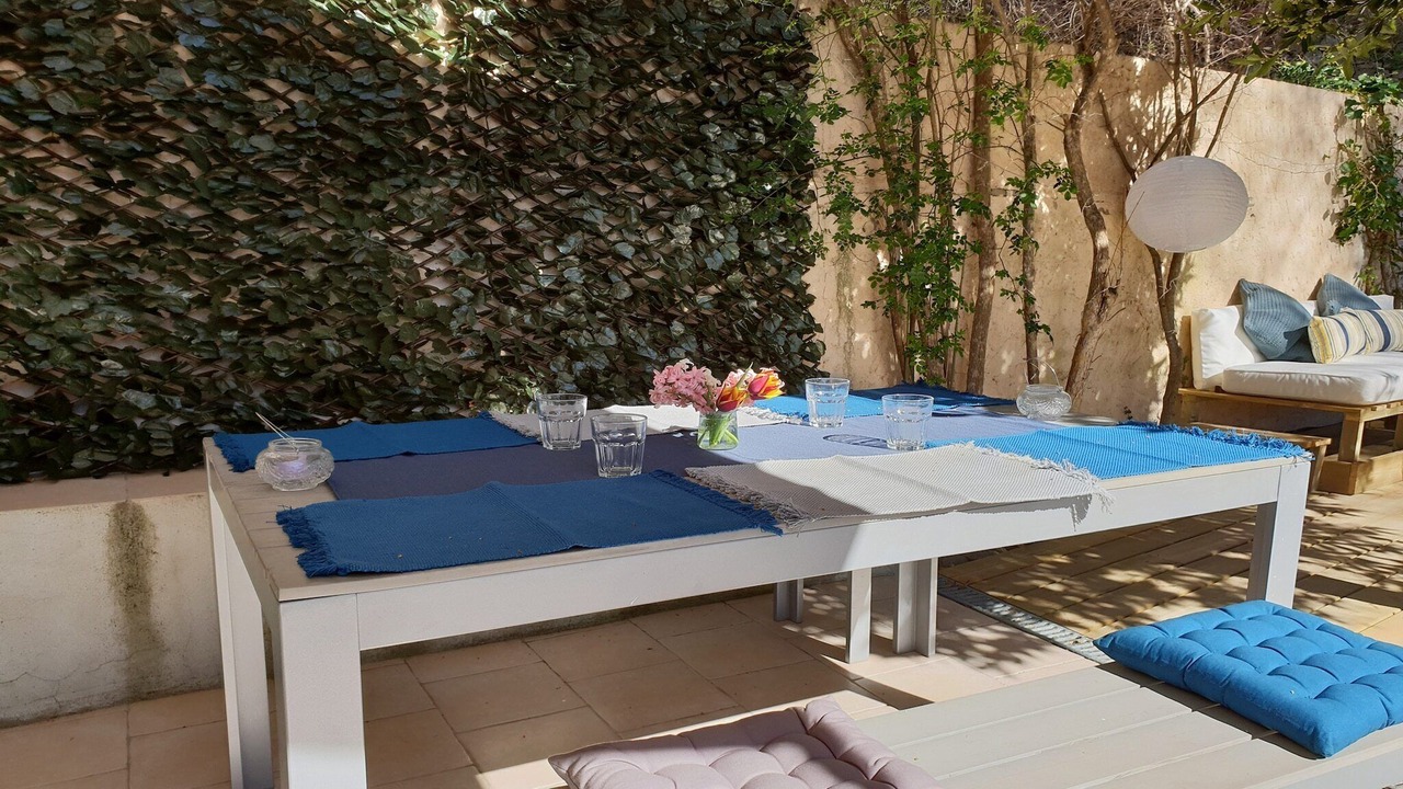 Photo of Patio Balcony in Meounes-les-Montrieux