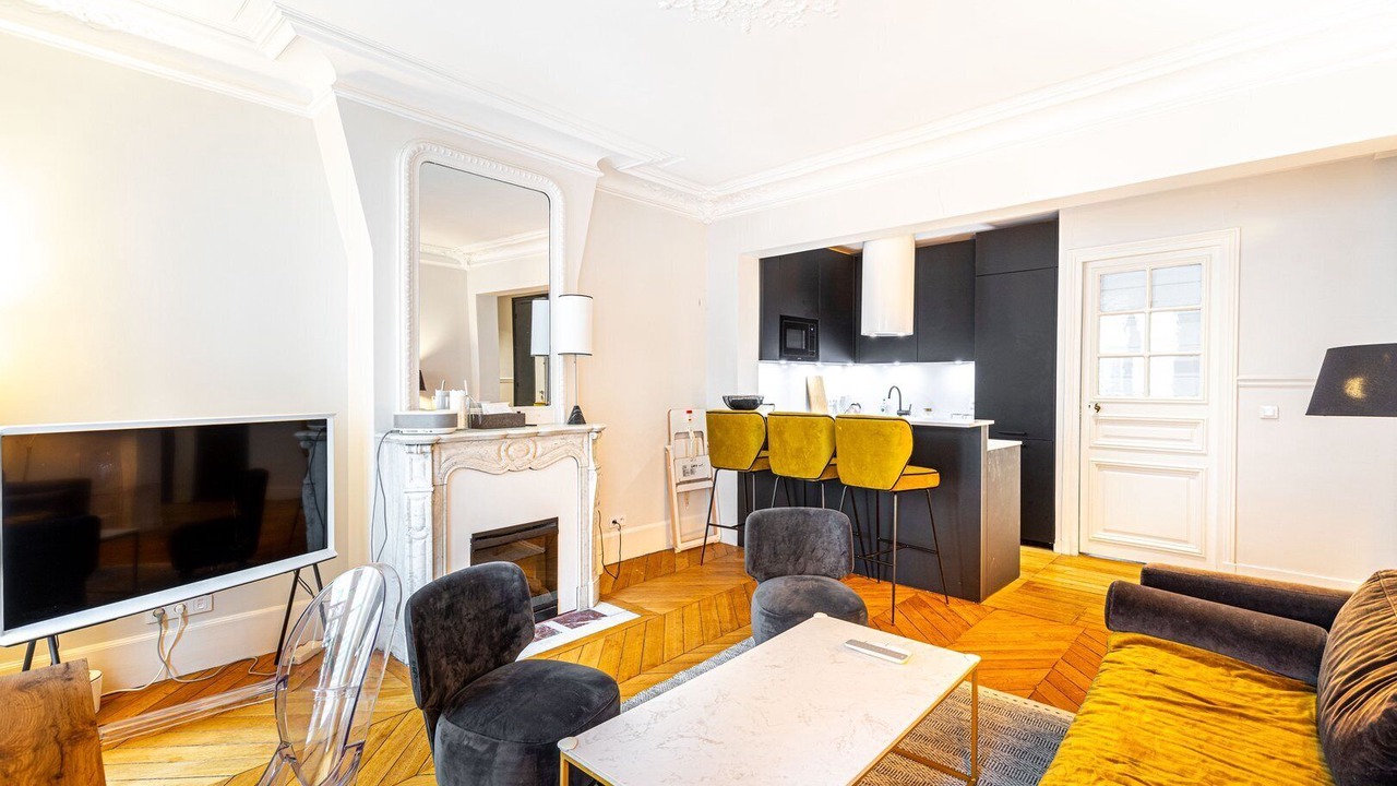 Photo of Livingroom in Notre-Dame-des-Champs