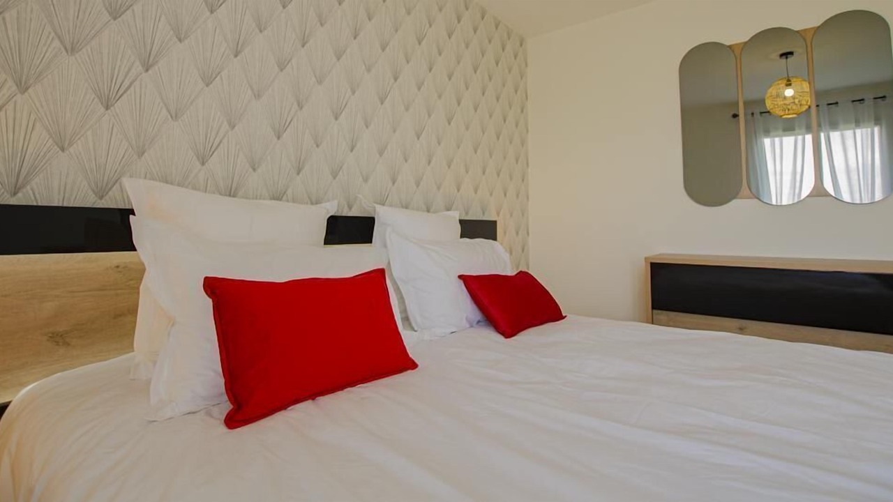 Photo of Bedroom in Puits-et-Nuisement