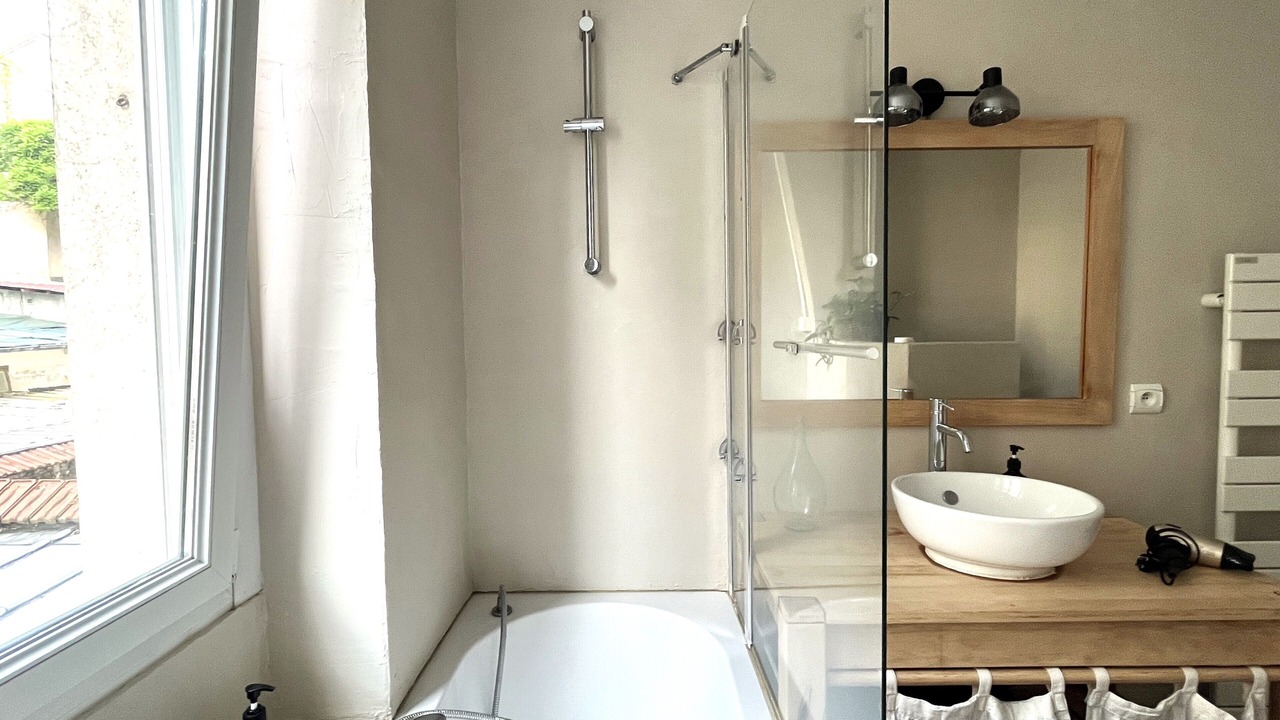 Photo of Bathroom in Plaisance
