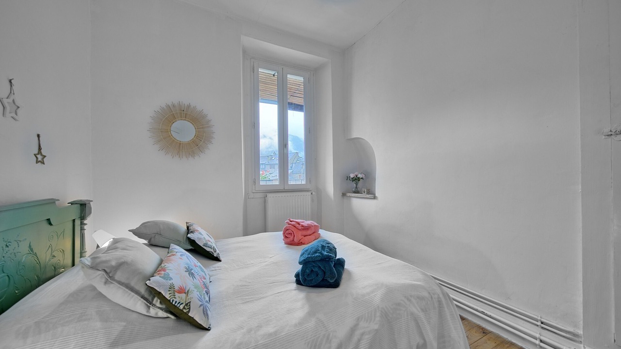 Photo of Bedroom in Bagneres-de-Luchon