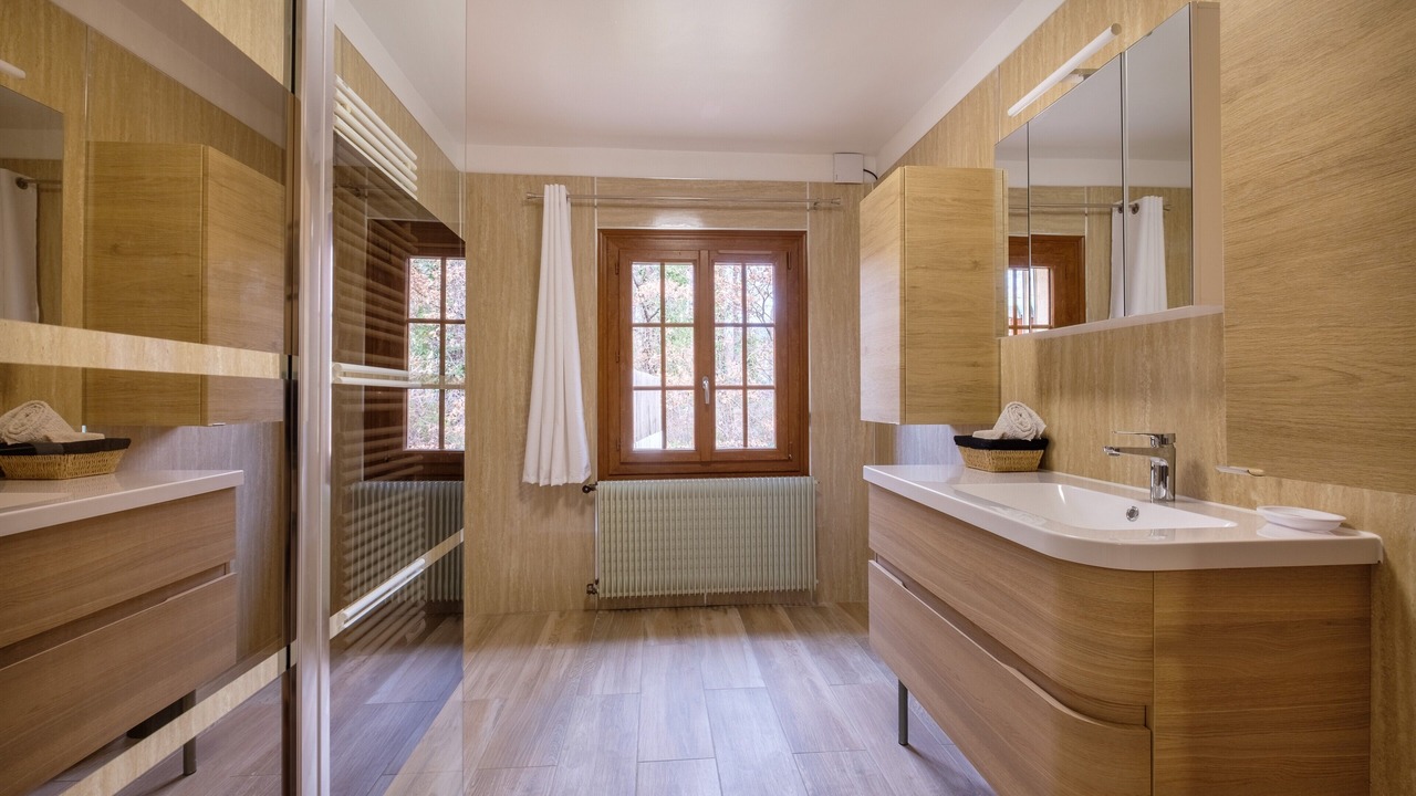 Photo of Bathroom in Saint-Cezaire-sur-Siagne