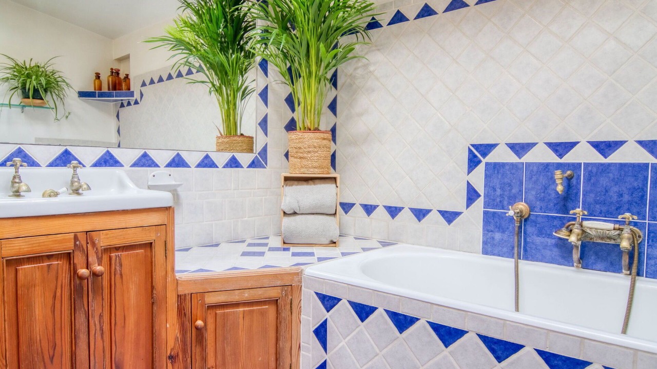 Photo of Bathroom in Ampus