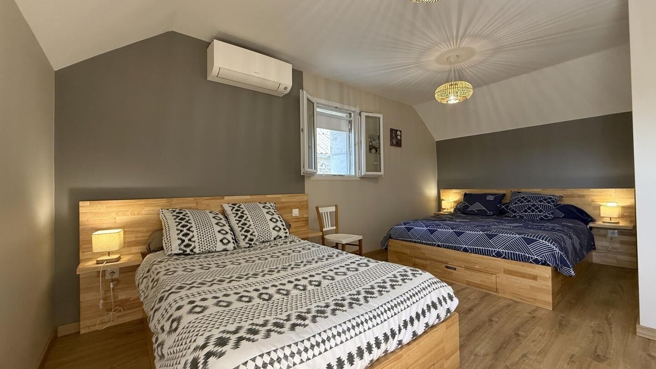 Photo of Bedroom in Asson