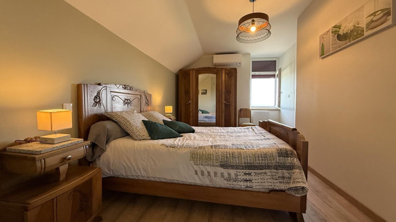 Photo of Bedroom in Asson