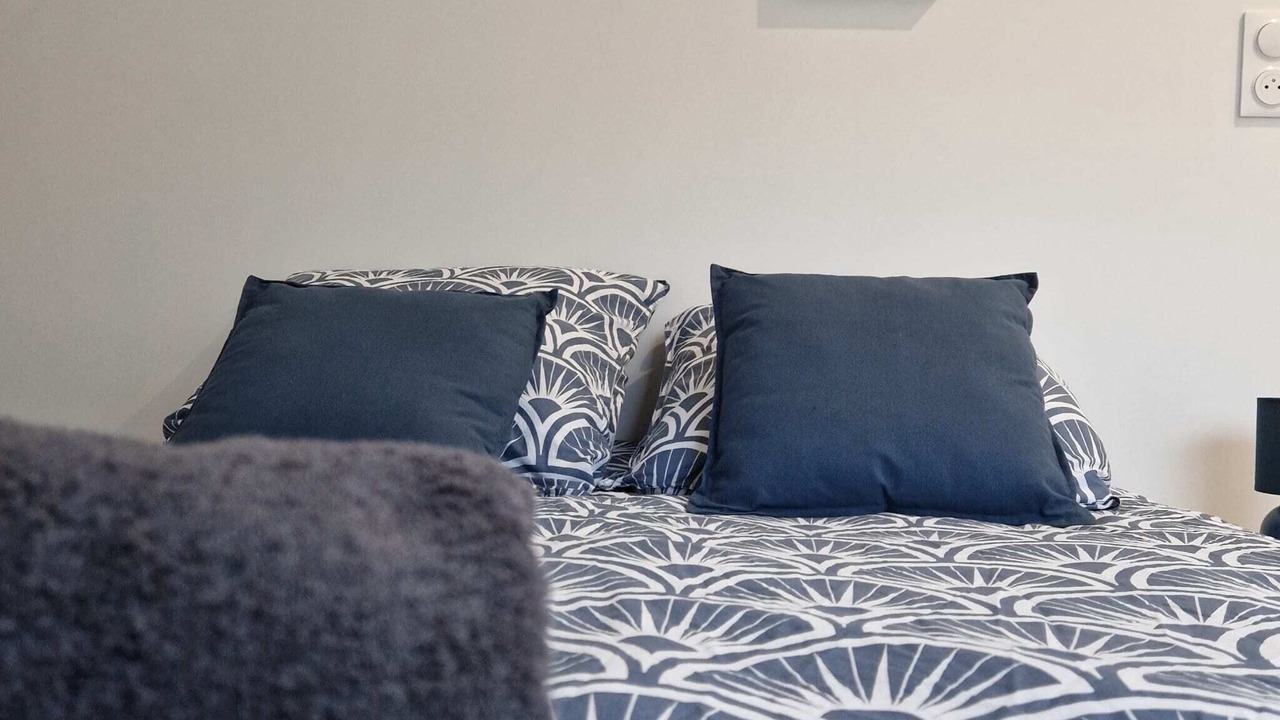 Photo of Bedroom in Cormontreuil