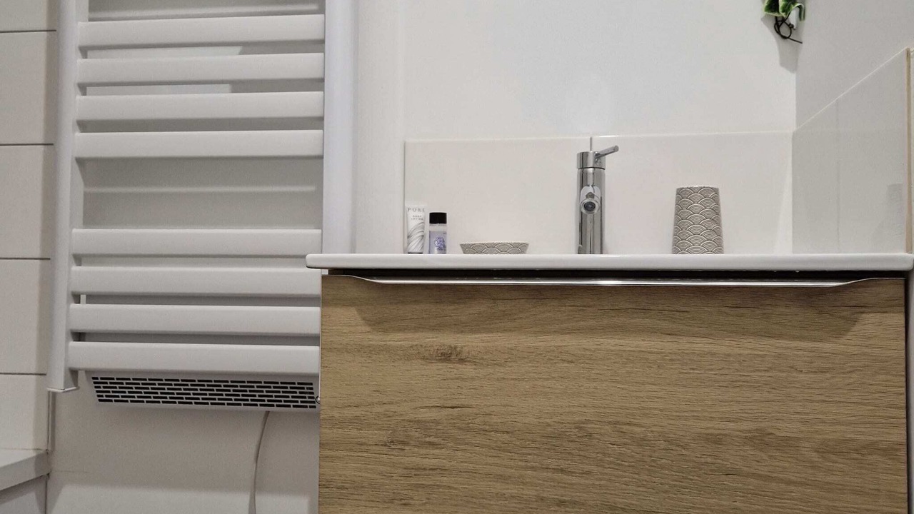 Photo of Bathroom in Cormontreuil