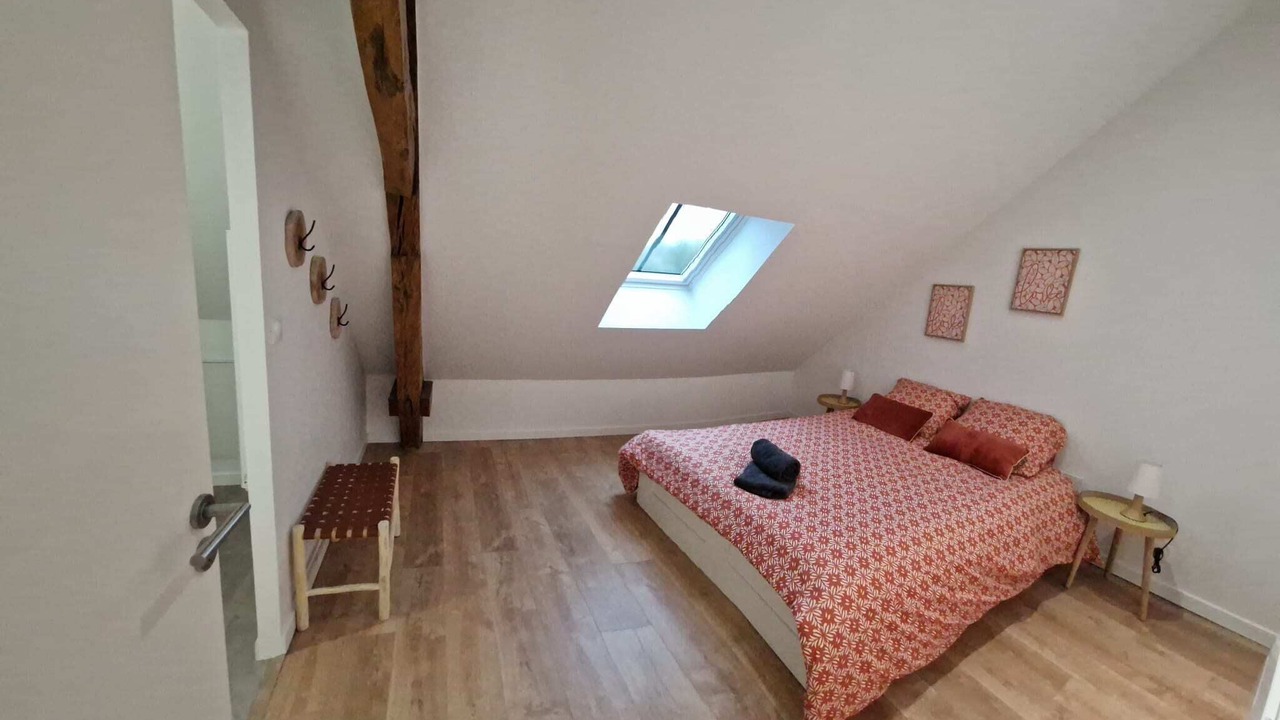 Photo of Bedroom in Cormontreuil