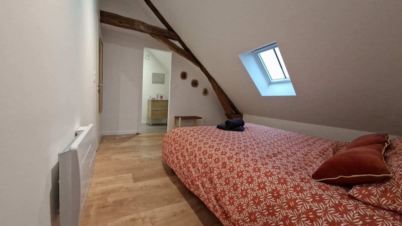 Photo of Bedroom in Cormontreuil