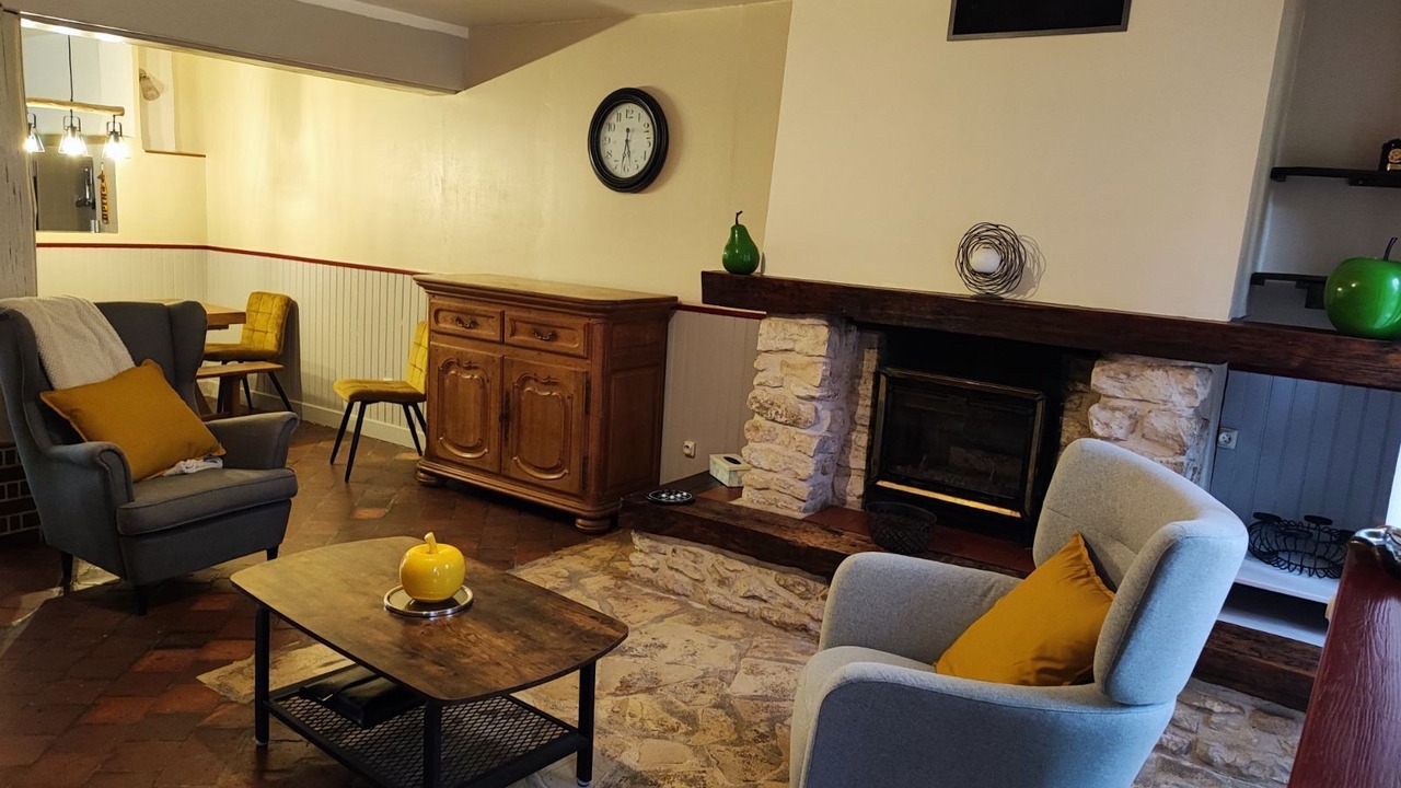 Photo of Livingroom in Bassou