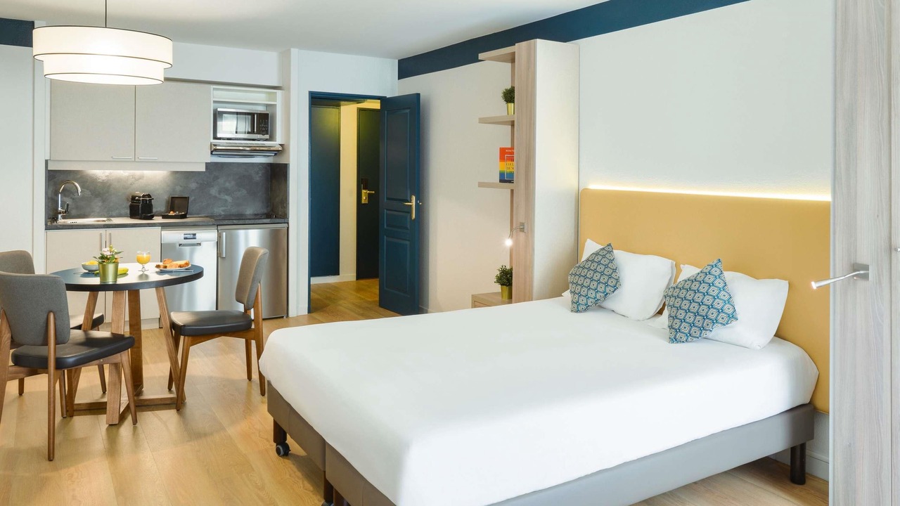 Photo of Bedroom in Beausoleil