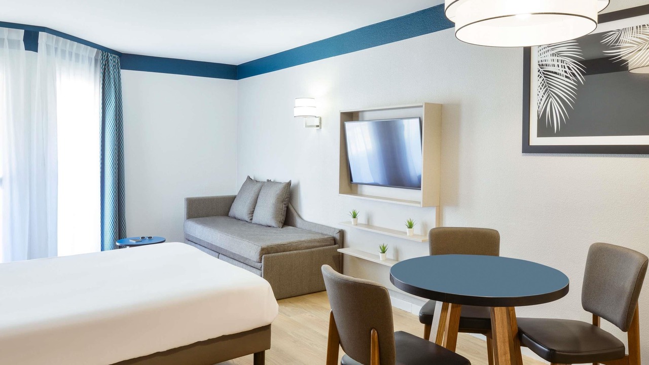 Photo of Bedroom in Beausoleil