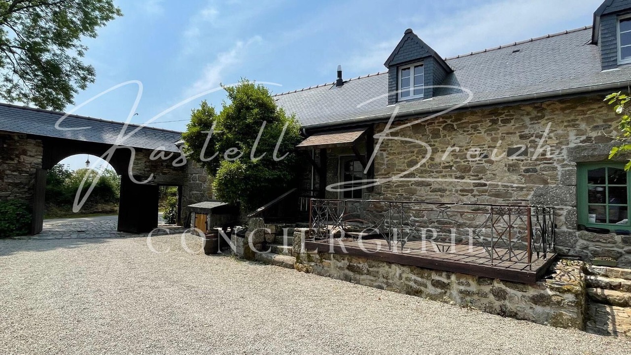 Photo of Outdoor in Saint-Gilles-Pligeaux