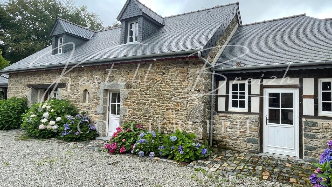 Photo of Outdoor in Saint-Gilles-Pligeaux