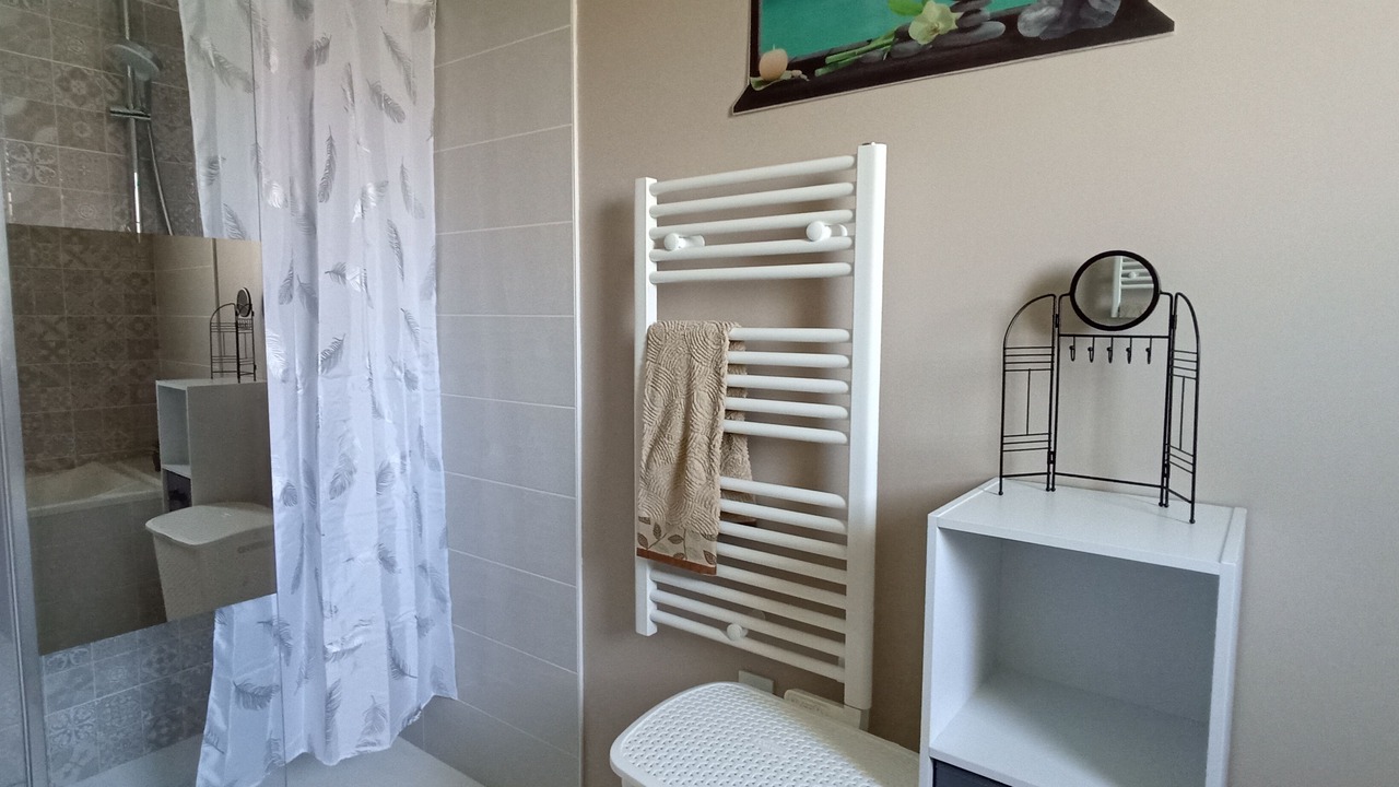 Photo of Bathroom in Savieres