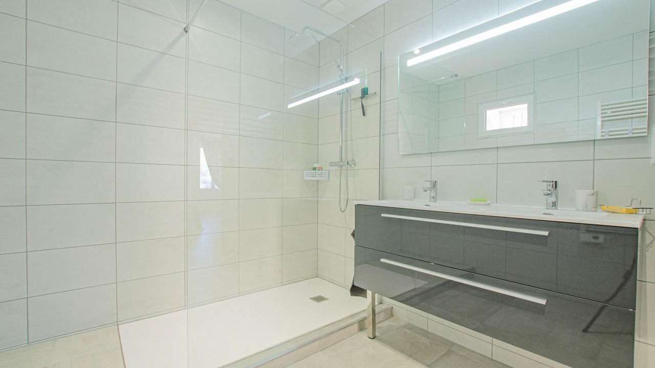 Photo of Bathroom in Radonvilliers
